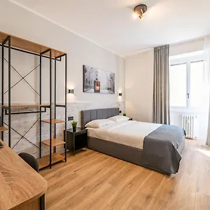 Apartment Binario Verticale, Milan